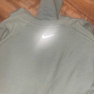 nike green pullover